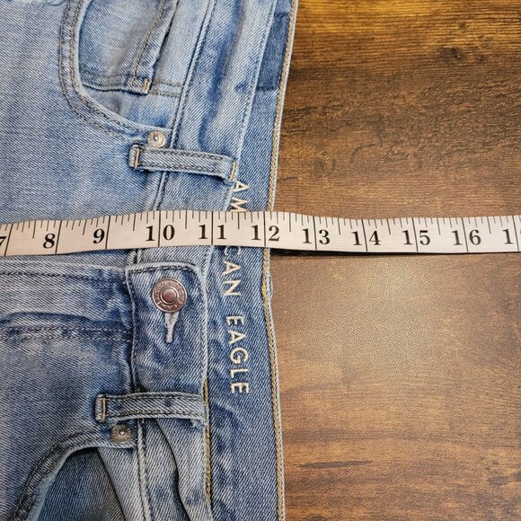 American Eagle Jeans 8 L High Rise Mom Medium Light Wash Stretch Denim - Picture 8 of 10